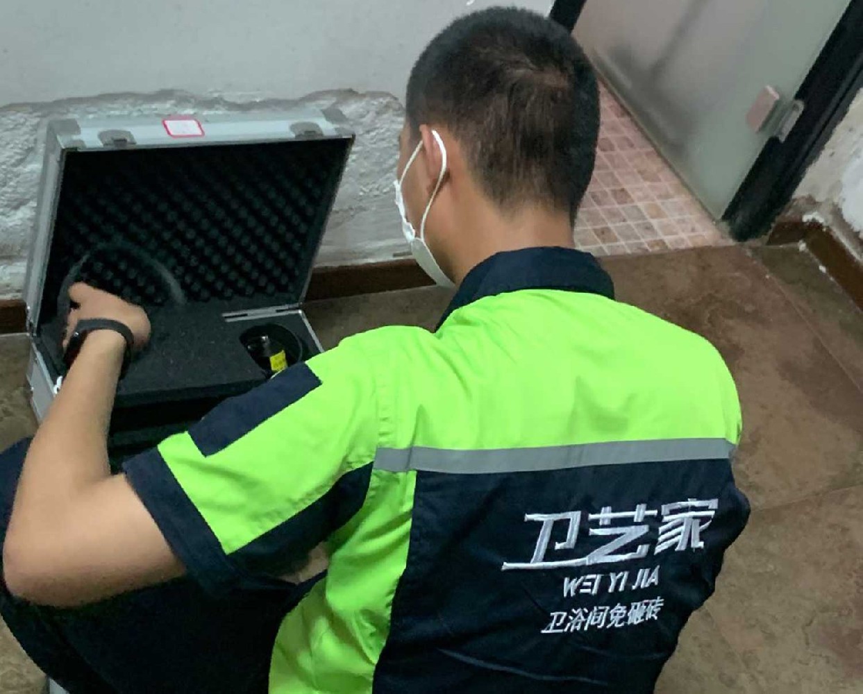 石家庄附近防水补漏师傅电话号码，24小时上门维修服务
